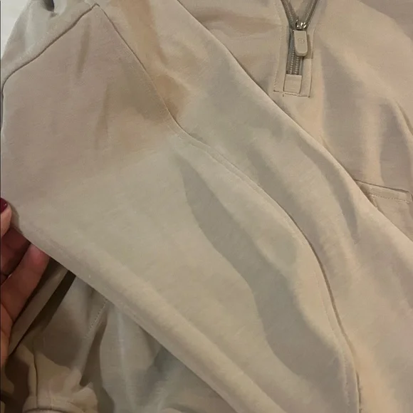 Tan lululemon softstreme Quarter-Zip Pullover size 8 - Picture 4 of 6